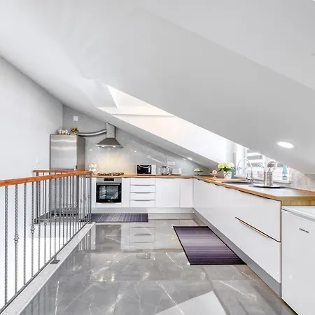 Sunset View New * Цавтат